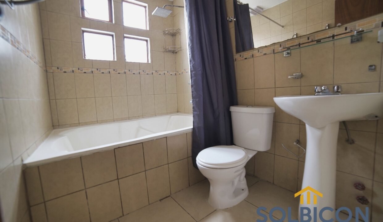 baño social Casa a la venta en Cuenca Misicata de 4 habitaciones