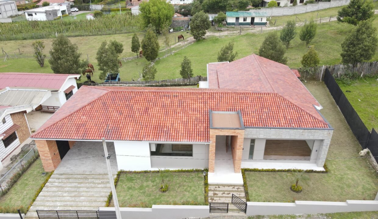 Fachada casa challuambamba
