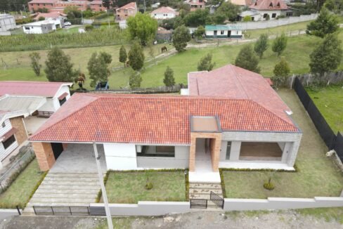 Fachada casa challuambamba