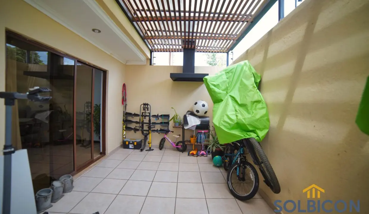 lavanderia casa de venta 1ro de mayo Cuenca