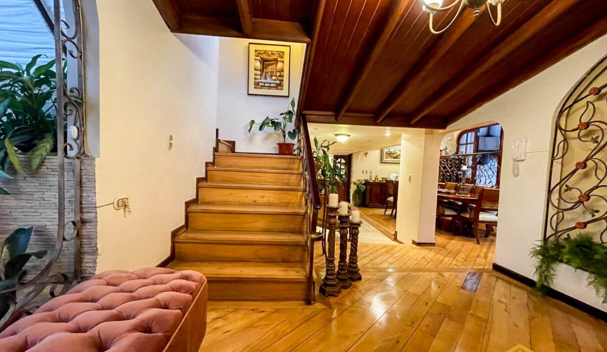 Escaleras Penthouse