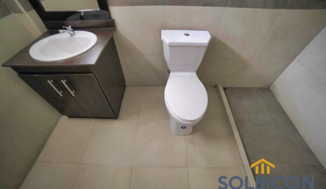 baño de la tercera habitacion