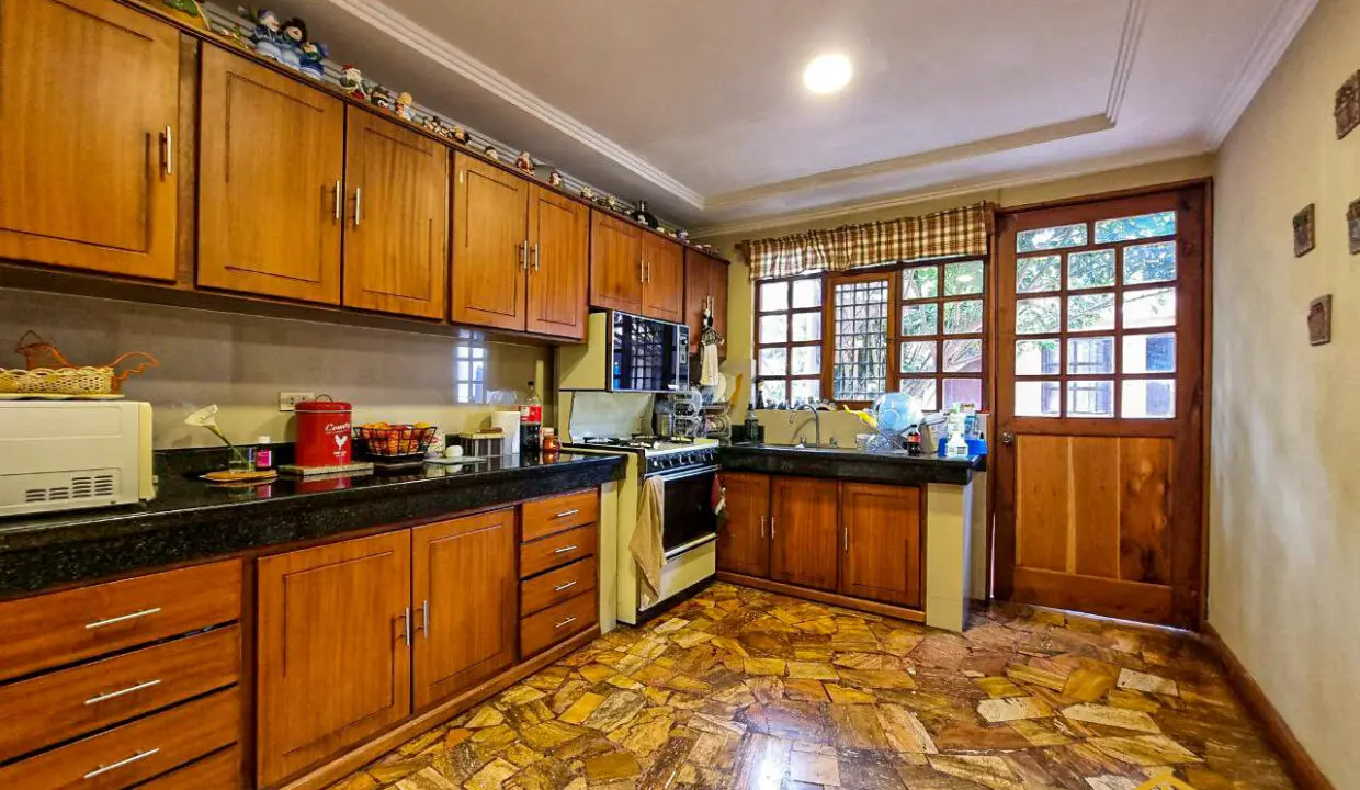 cocina familiar casa misicata