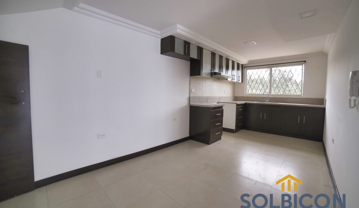 comedor y cocina Casa a la venta en totoracocha - Cuenca Ecuador