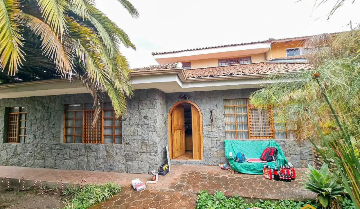 fachada casa misicata