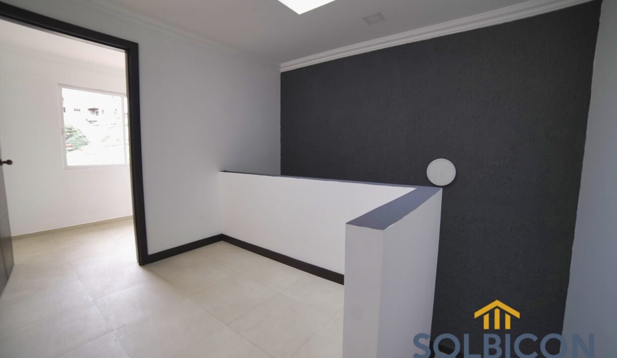 pasilñloCasa a la venta en totoracocha - Cuenca Ecuador