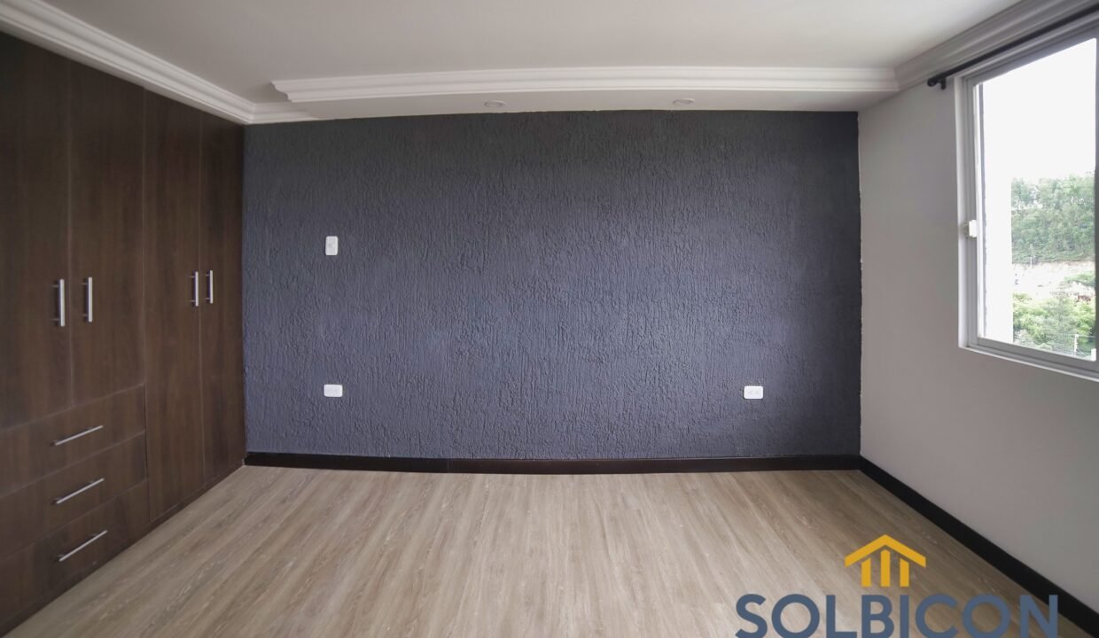 primera habitacion Casa a la venta en totoracocha - Cuenca Ecuador