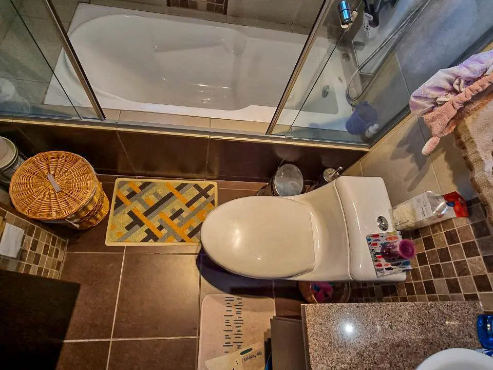 baño padres departamento totems