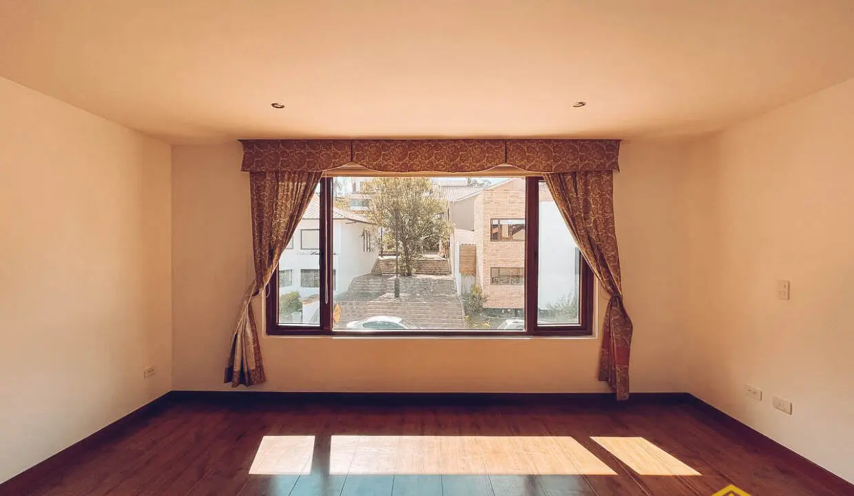 5 habitaciones en challuabamba