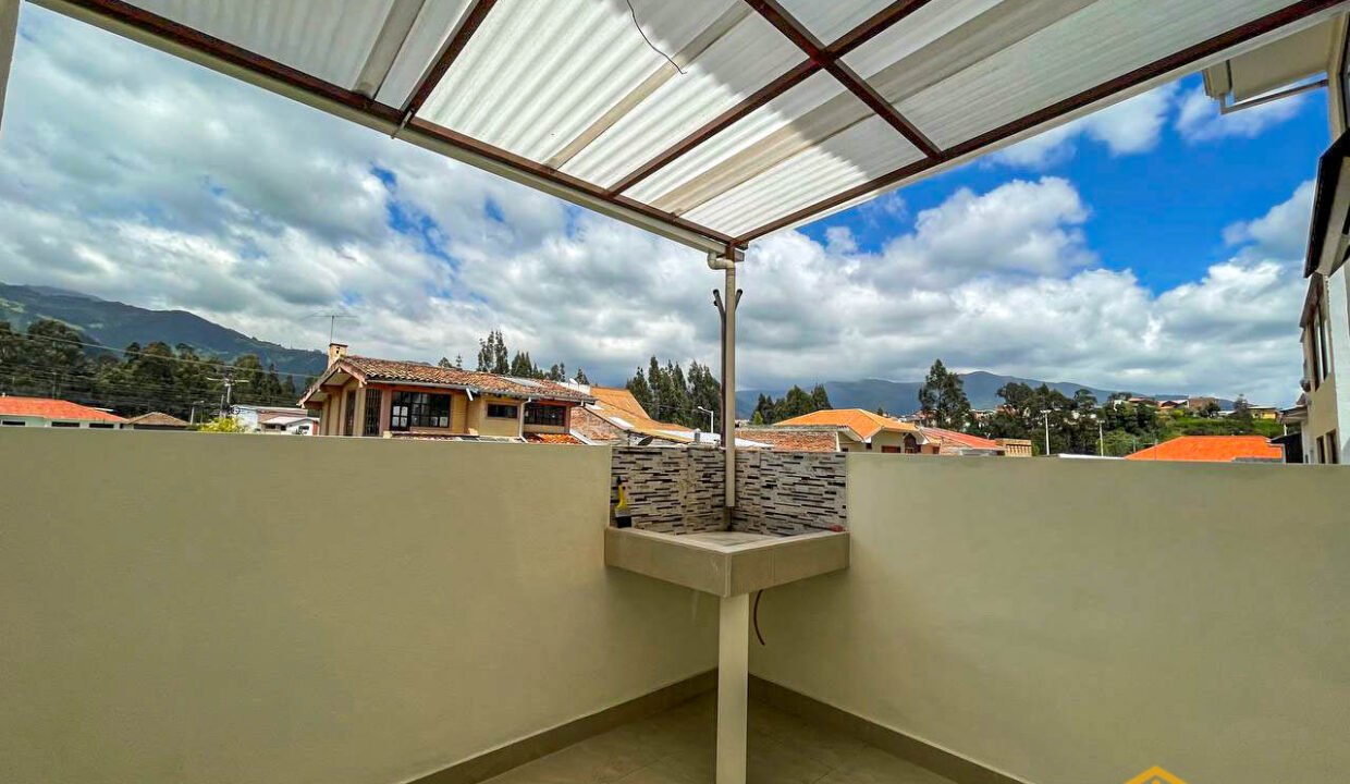 Casa con lavandería en Cuenca