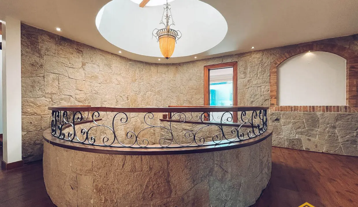 Casa de lujo en challuabamba