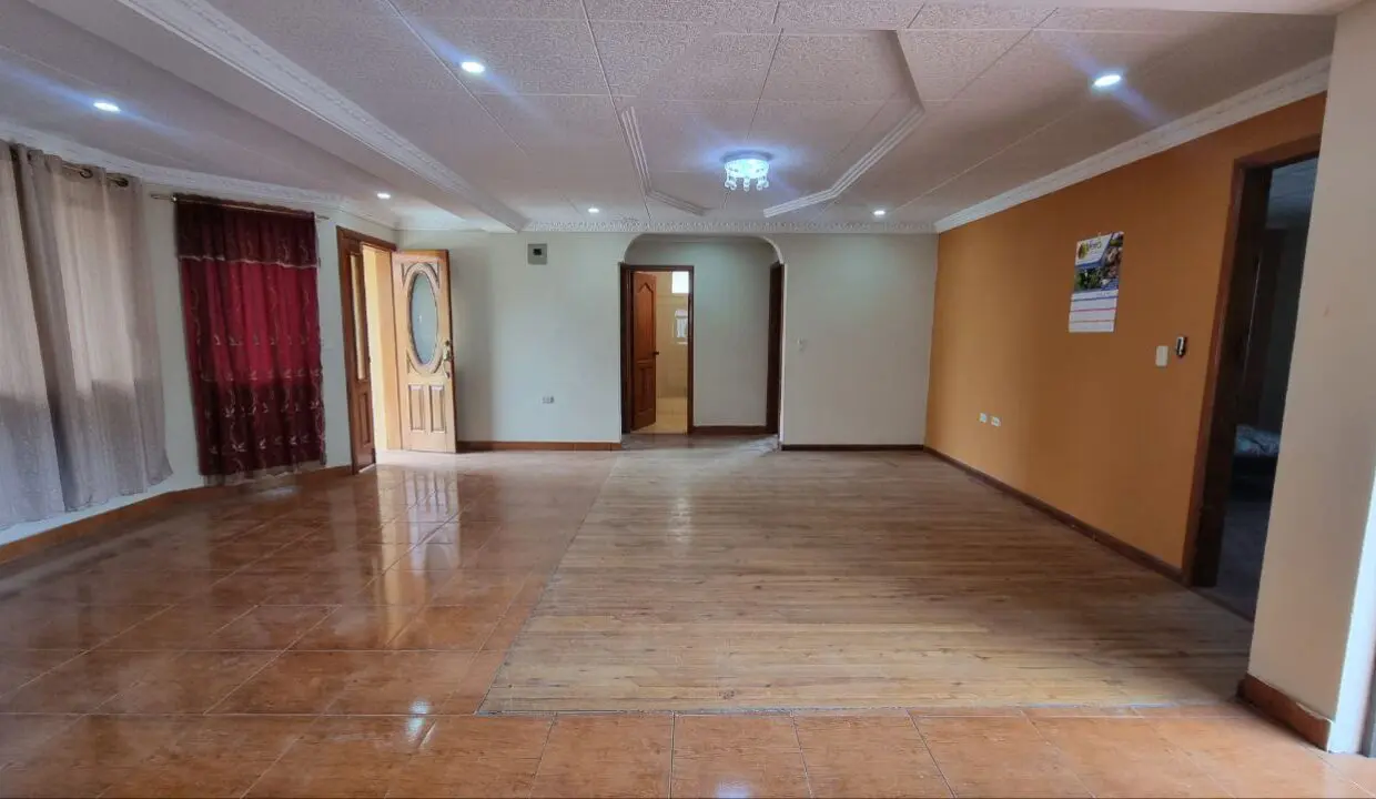 Casa de venta en Uzhupud