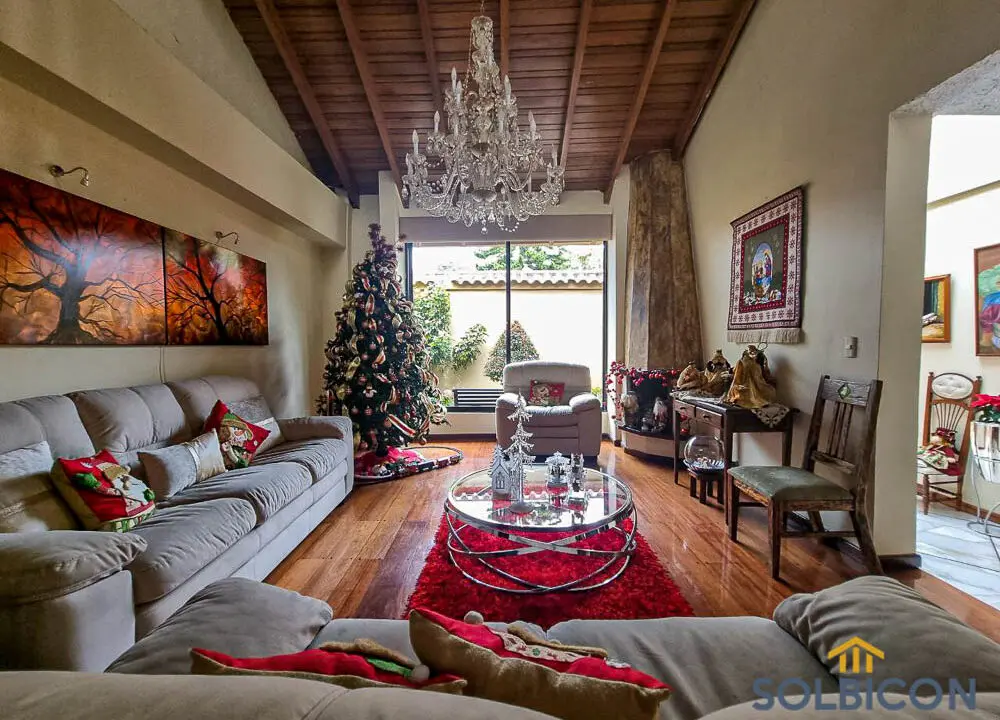 sala familiar puertas del sol