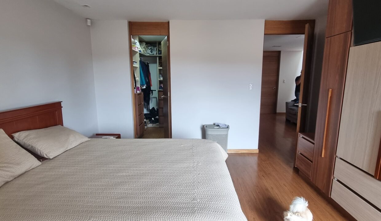 tercera habitacion Casa en venta sector el Tejar, Cuenca