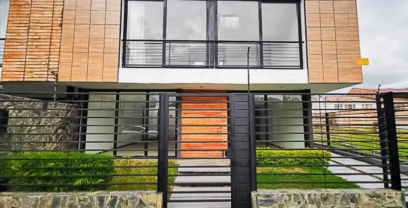 Suite de venta en las puertas del Sol Cuenca