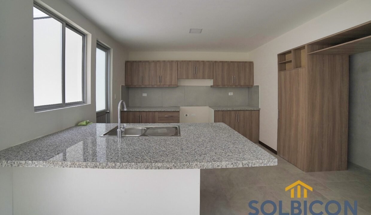 alacenas Casa a la venta en Racar-Cuenca