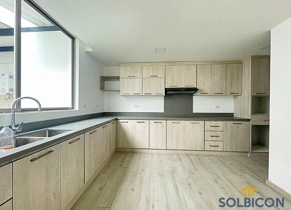 amplia cocina casa condominio medio ejido