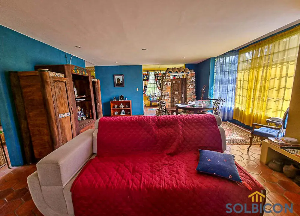 amplia sala familiar guabo