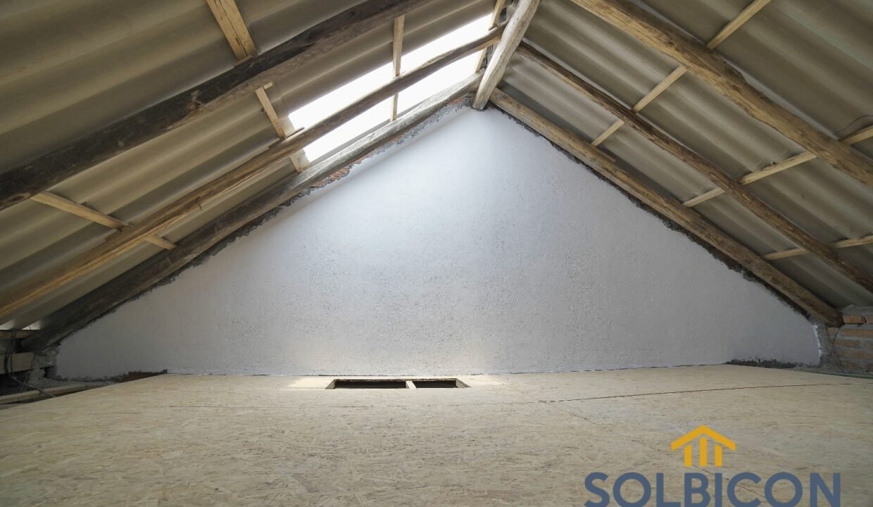 buhardilla amplia Casa a la venta en Racar-Cuenca