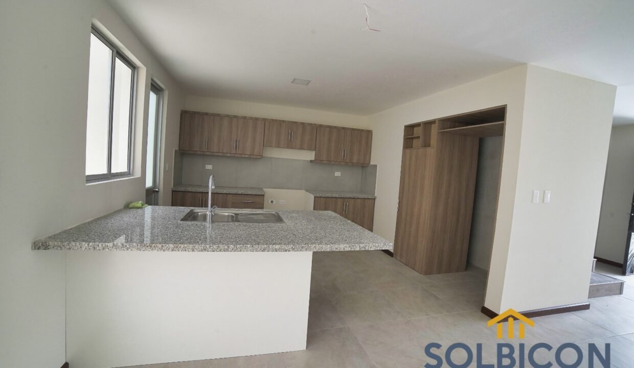 cocina Casa a la venta en Racar-Cuenca