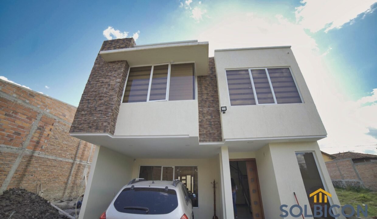 fachada Casa de venta en Chaullabamba Cuenca