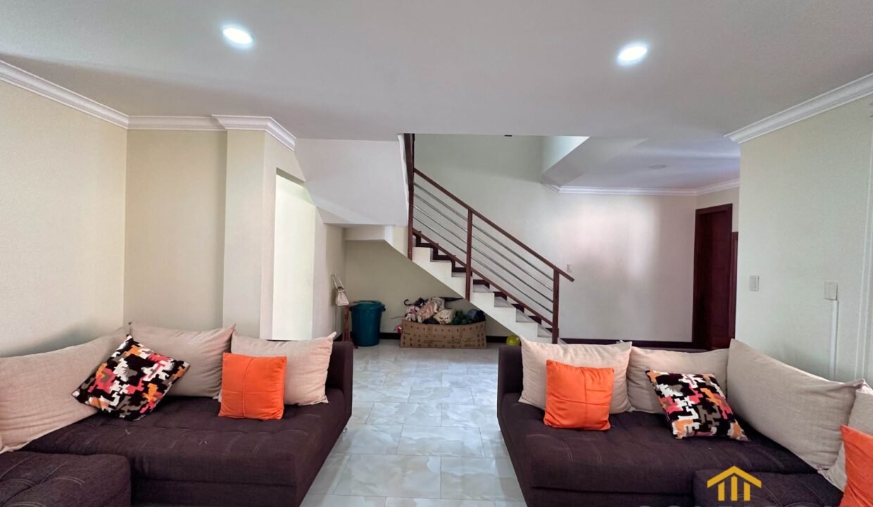 muebles de la sala Casa de venta en Chaullabamba Cuenca