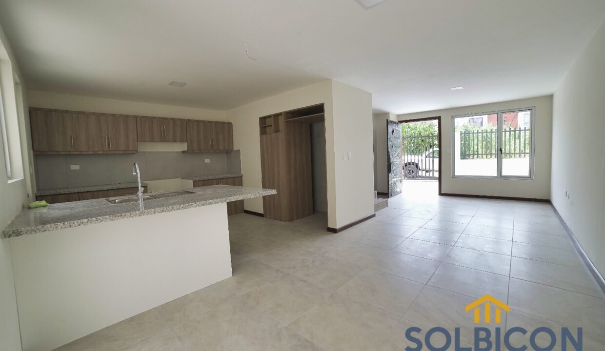 sala comedor cocina Casa a la venta en Racar-Cuenca