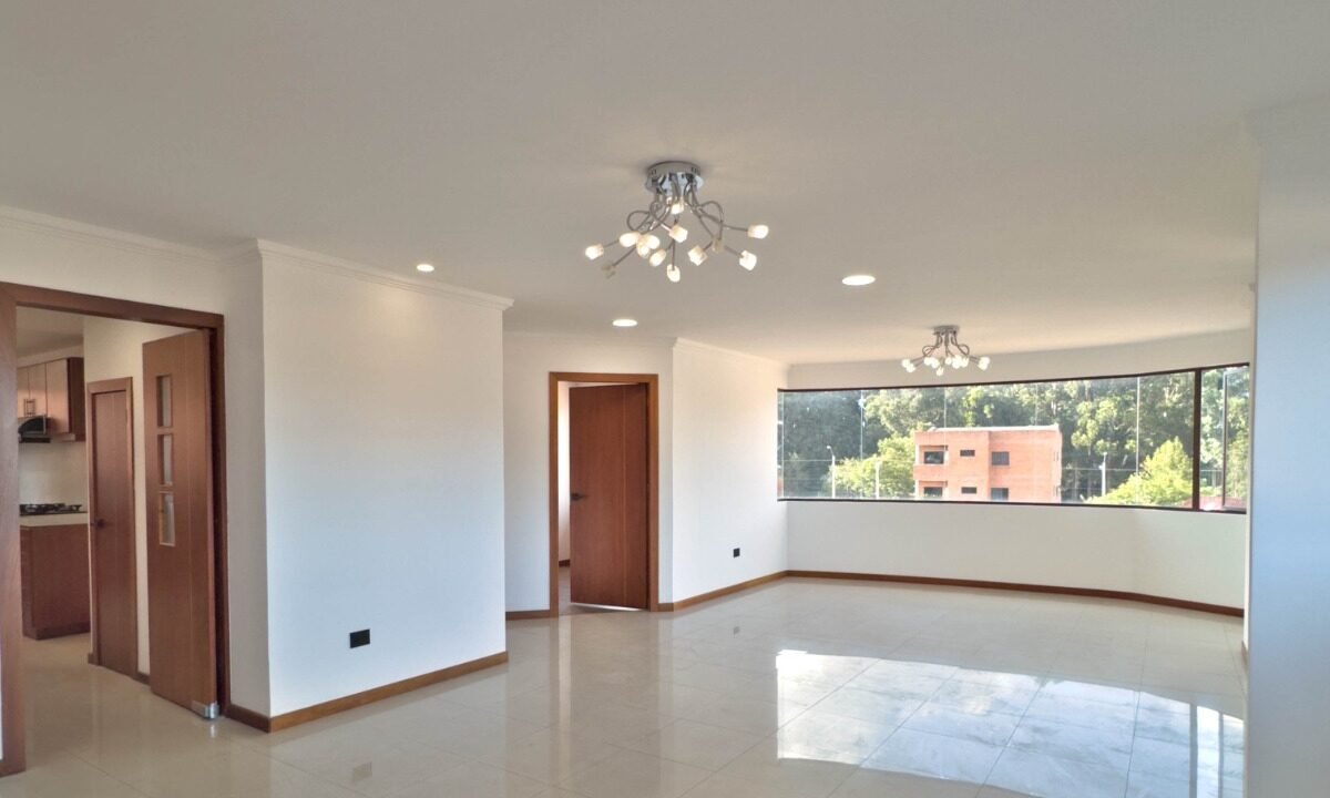 WhatsApp Image 2024-08-20 at 13.34.22 (12)