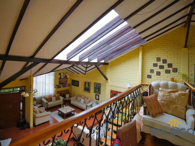 gran diseño 2 pisos casa ecu 911 de venta en Cuenca