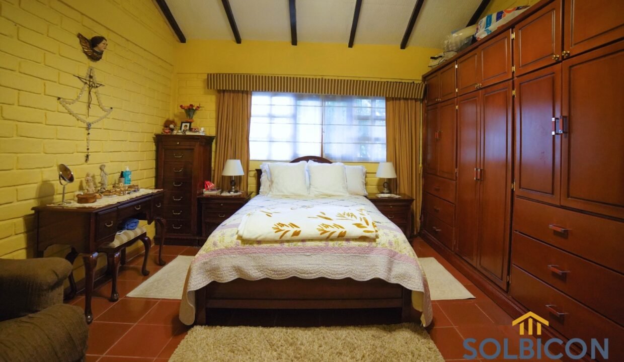 habitacion master casa ecu 911 de venta en Cuenca