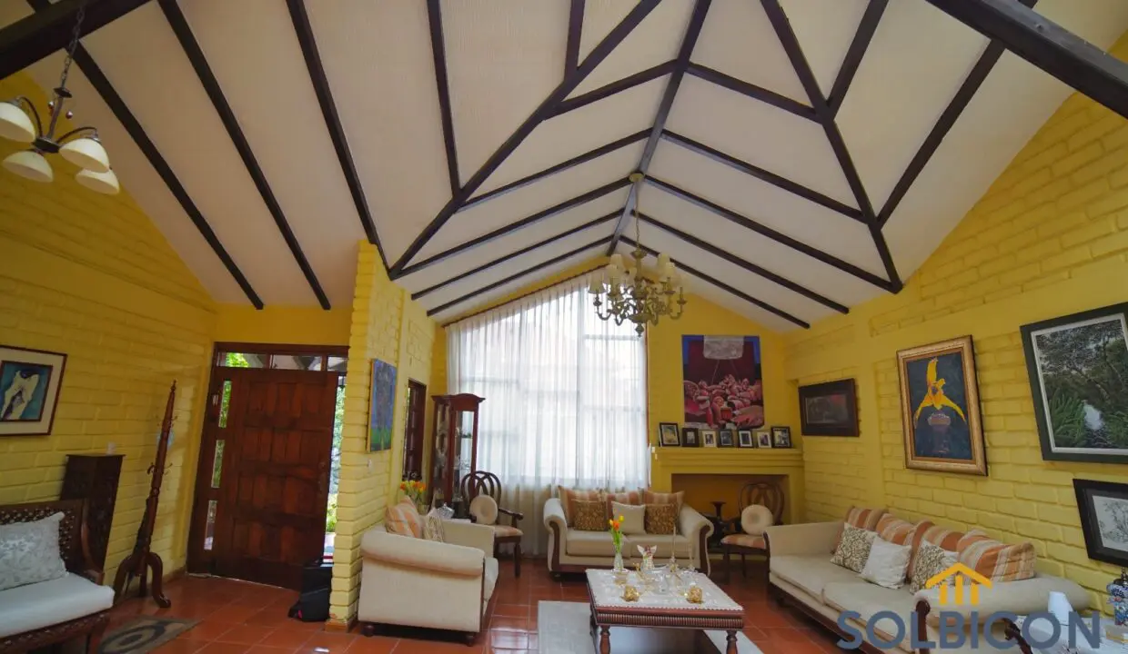 sala casa ecu 911 de venta en Cuenca