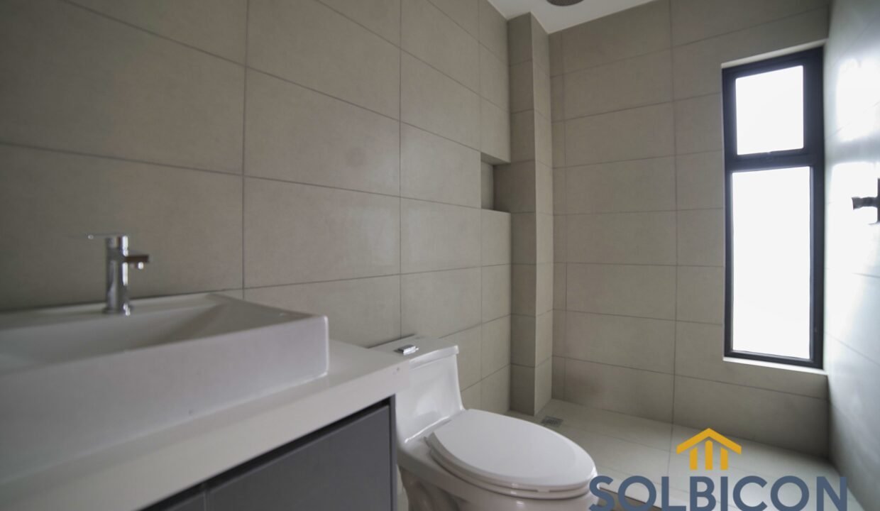 baño social Casa Credito VIP Cuenca Rio Amarillo