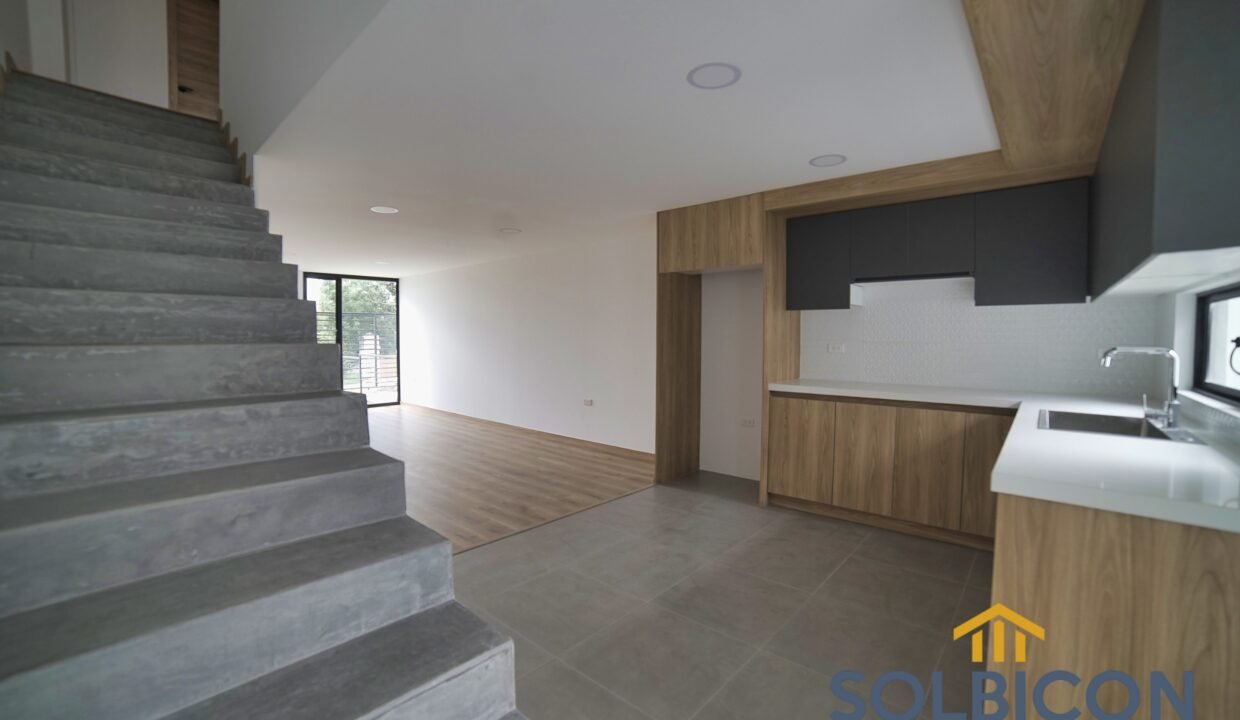 escaleras Casa Credito VIP Cuenca Rio Amarillo