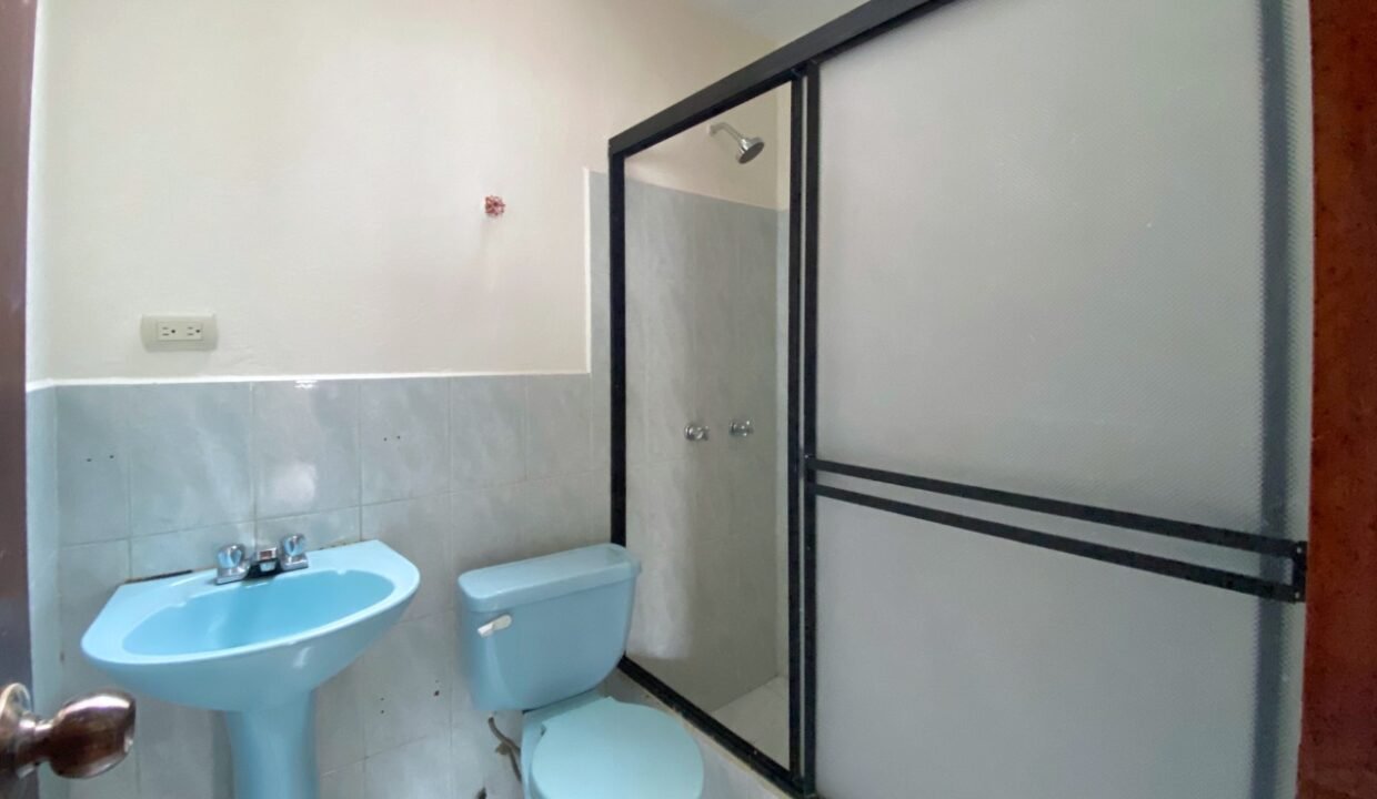 baño completo casa de venta feria libre Cuenca