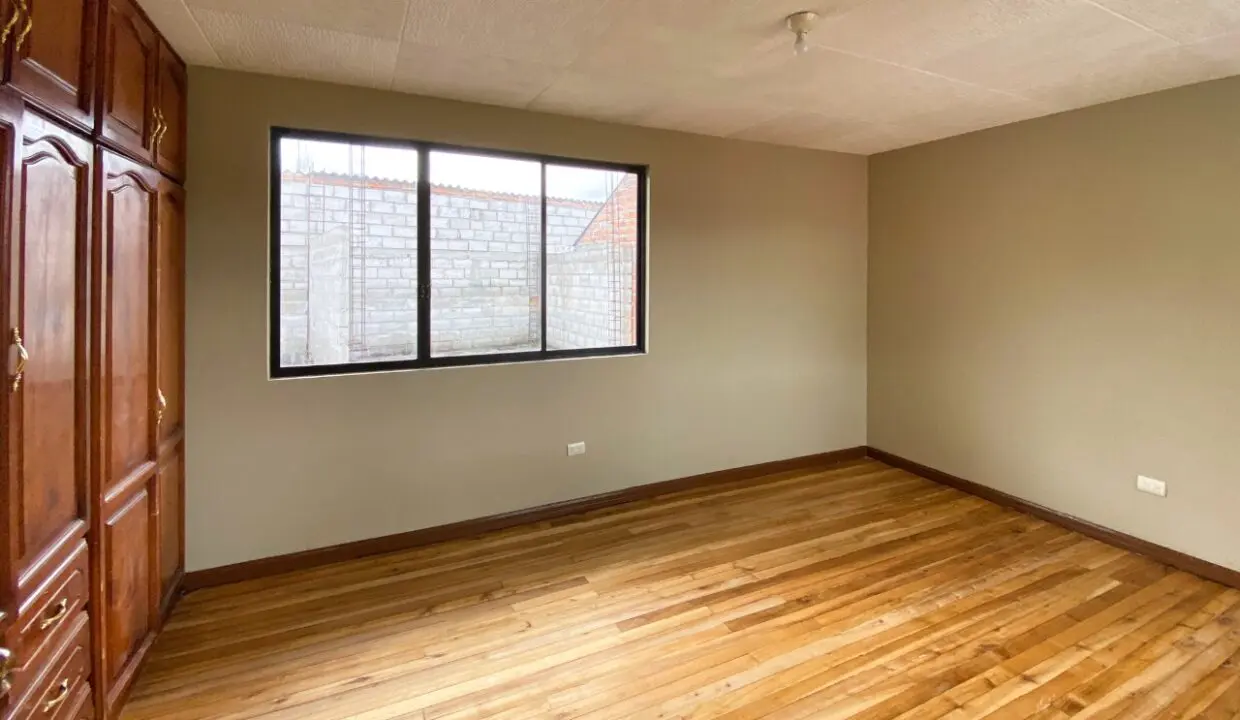 habitacion hija casa de venta feria libre Cuenca