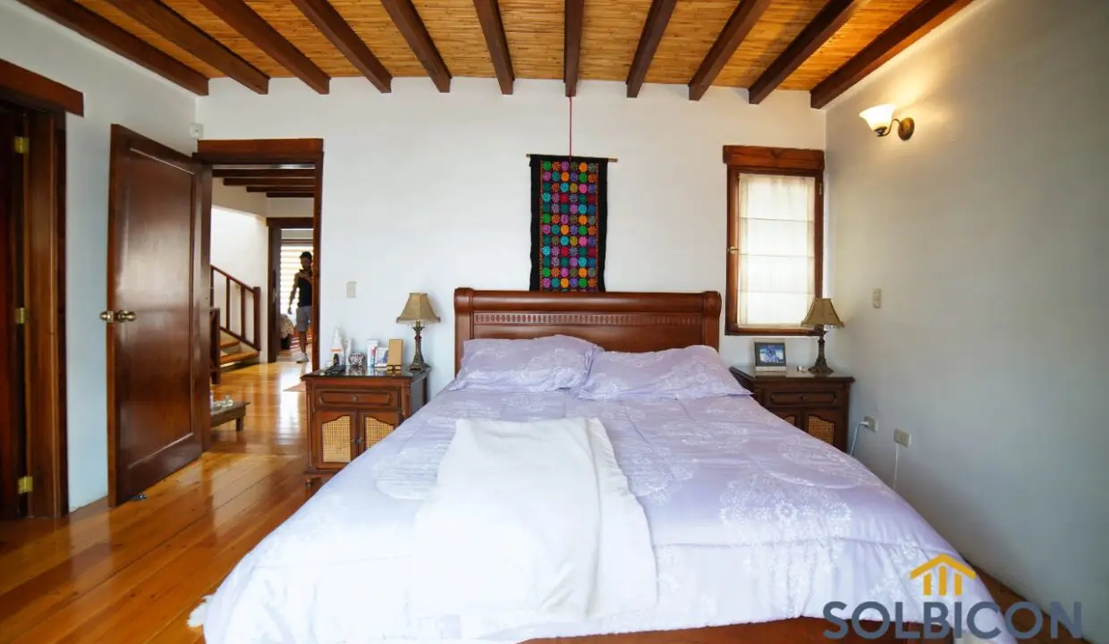 habitacion master casa de venta rustica cuenca