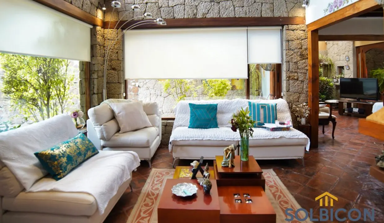 sala familiar comoda casa de venta rustica cuenca