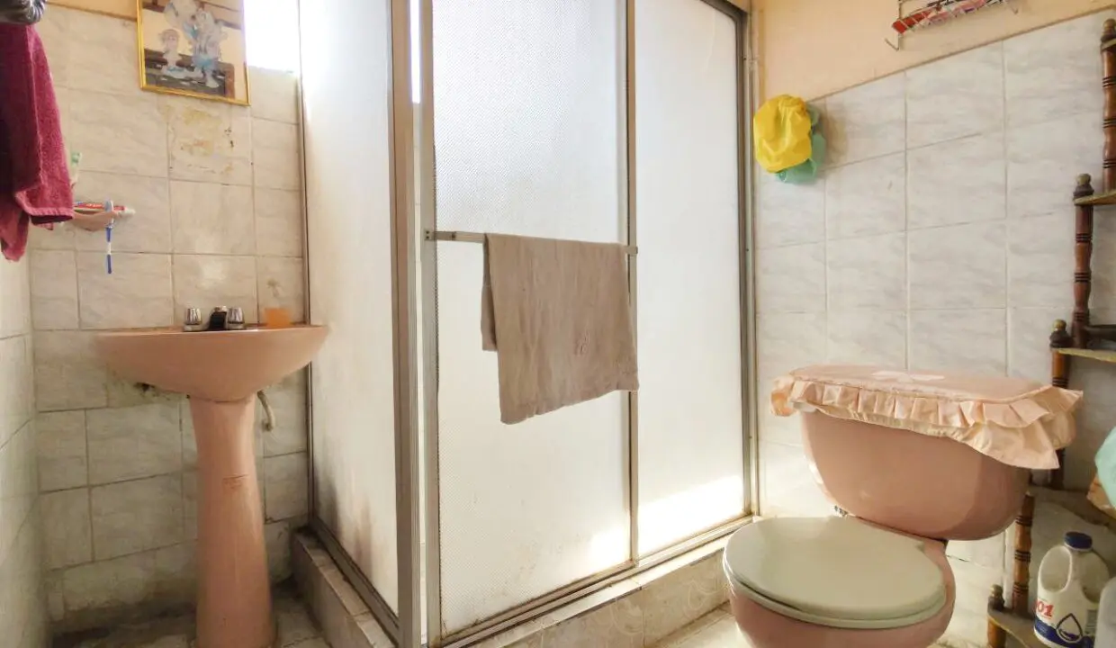 baño casa rentera en miraflores