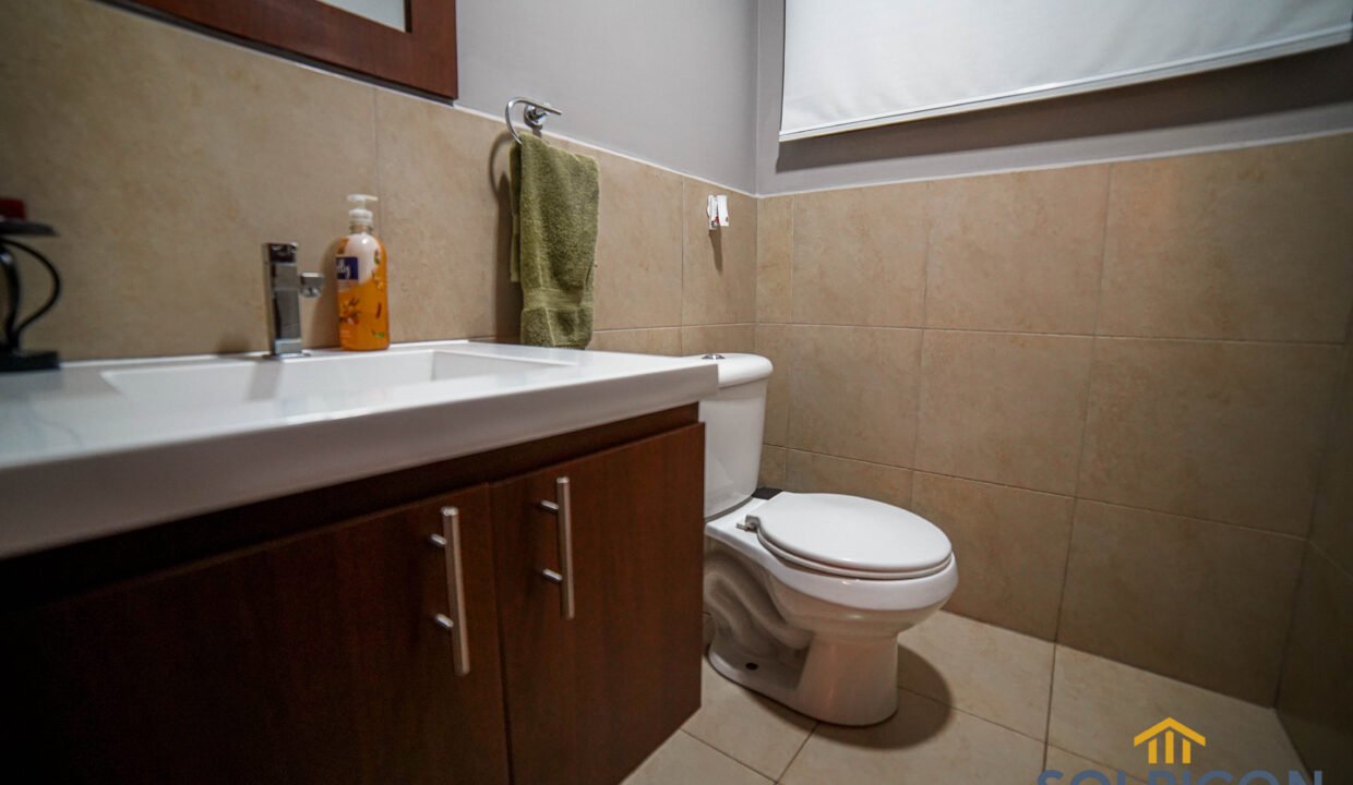 baño social casa 4 habitaciones Misicata en venta