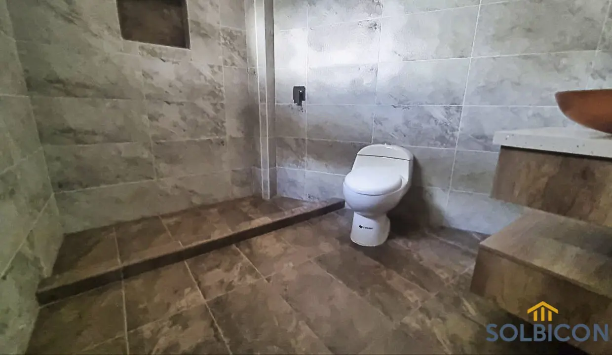 baño hijos casa de venta Y del cebollar Cuenca