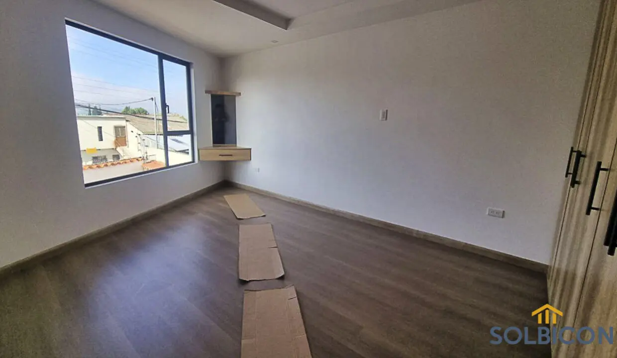 habitaciones con baño casa de venta Y del cebollar Cuenca
