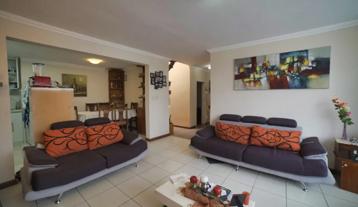 amplio depar casa rentera venta cuenca ecuador