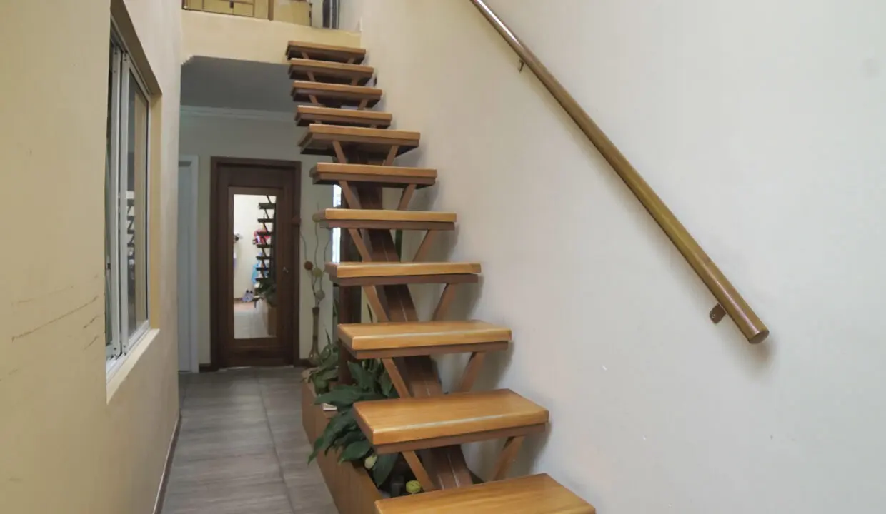 escaleras casa rentera venta cuenca ecuador