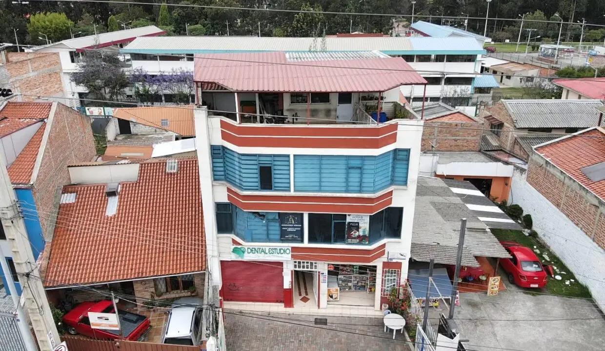 fachada casa rentera venta cuenca ecuador