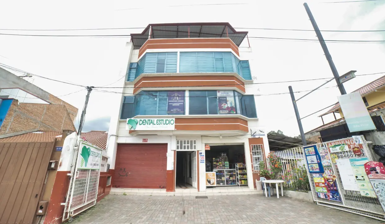 hermosa fachada casa rentera venta cuenca ecuador