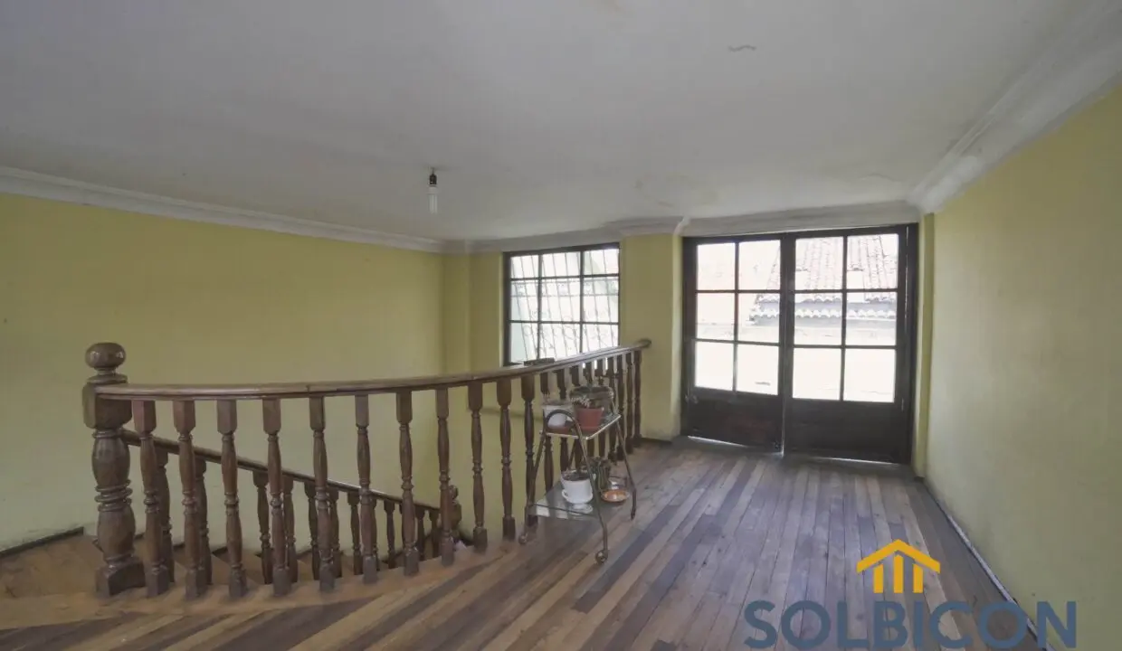 entradas comodas casa de venta en centro historico Cuenca