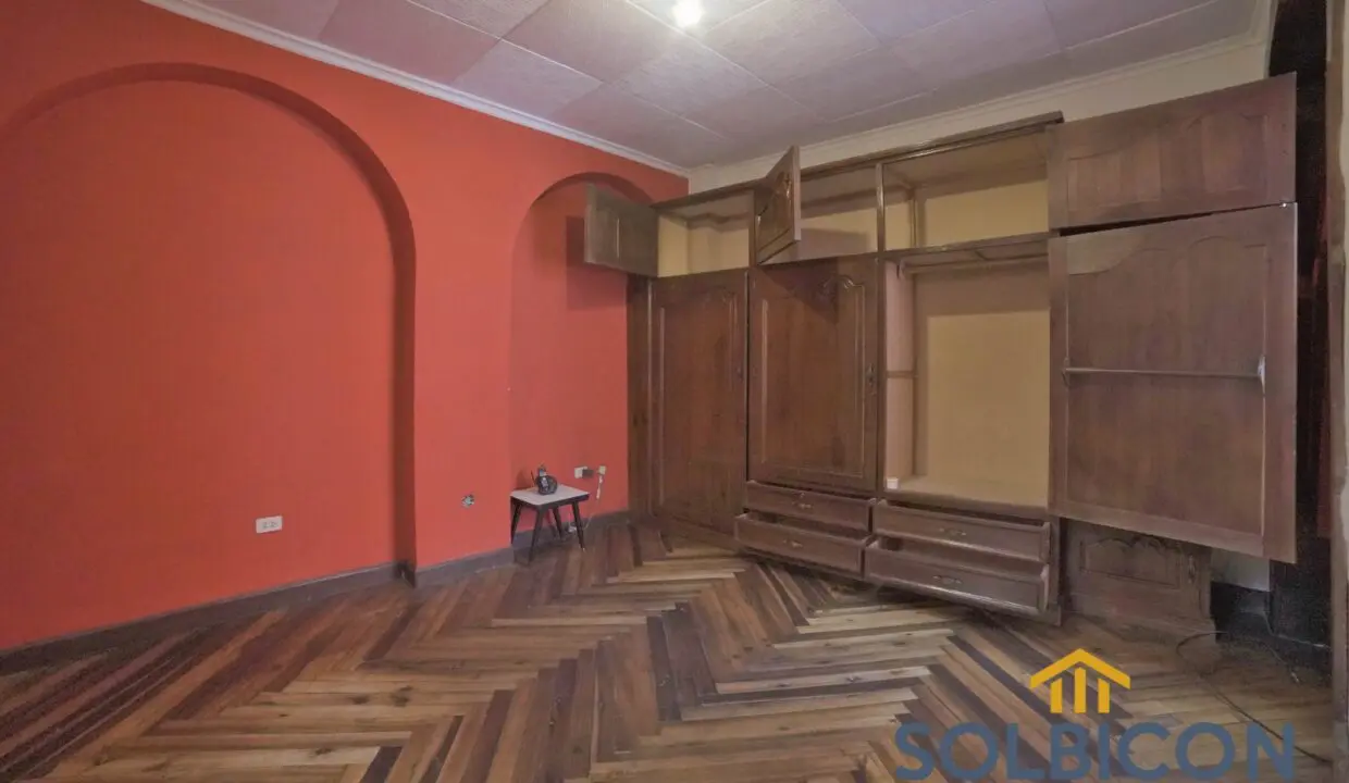 espacio hotel casa de venta en centro historico Cuenca