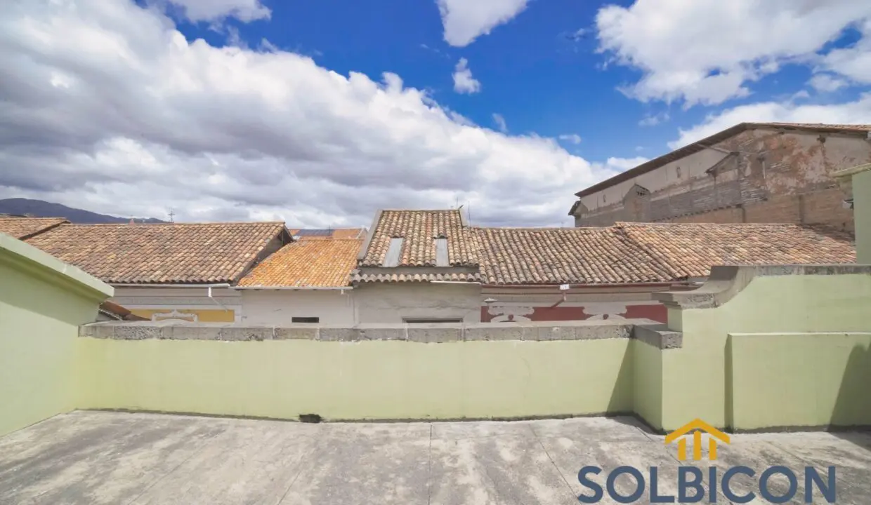 terraza en el centro casa de venta en centro historico Cuenca