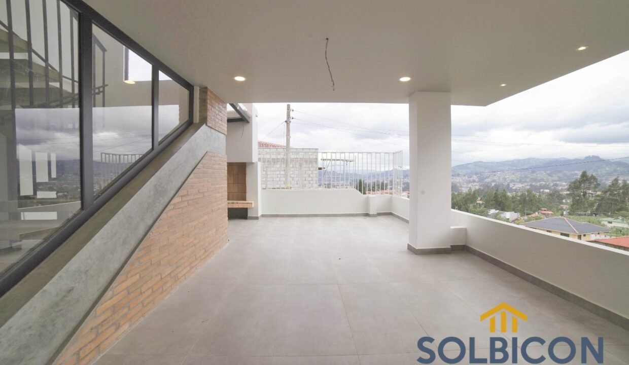 amplia terrza casa de lujo cuenca