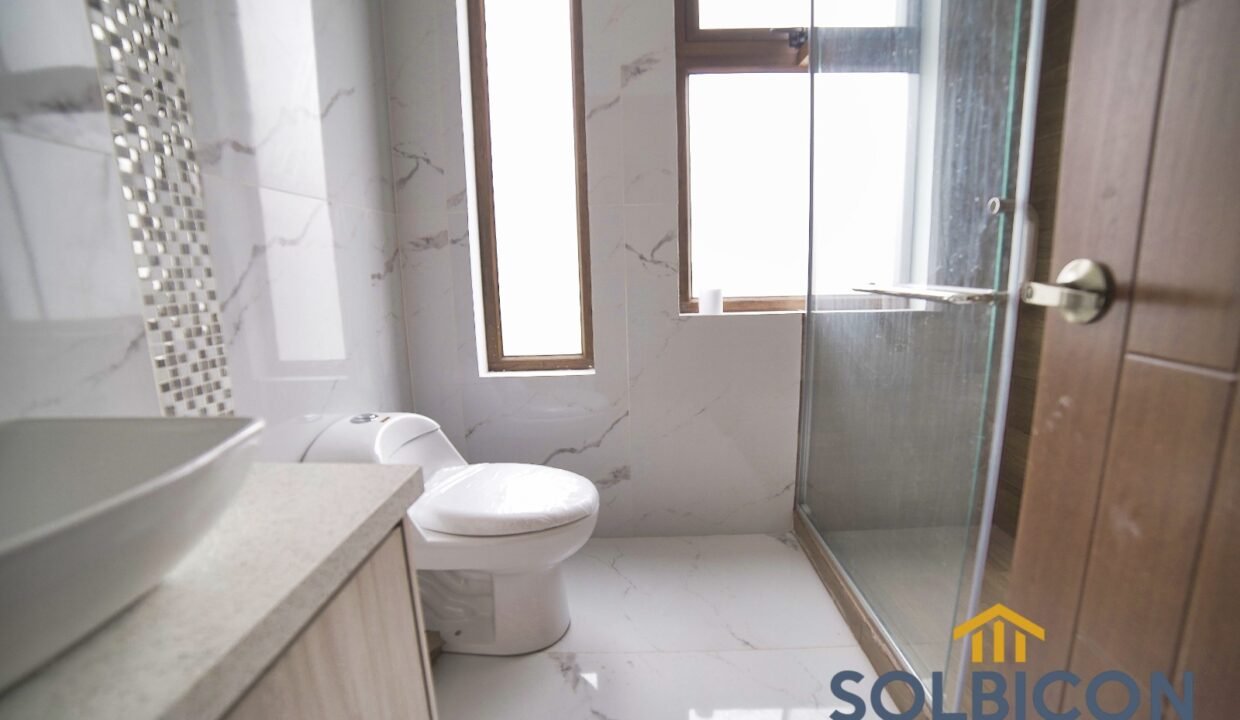 baño casa 5 de habitaciones